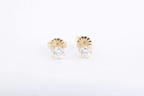 14k White Gold 0.44tcw Diamond Stud Earrings (0.90g.)