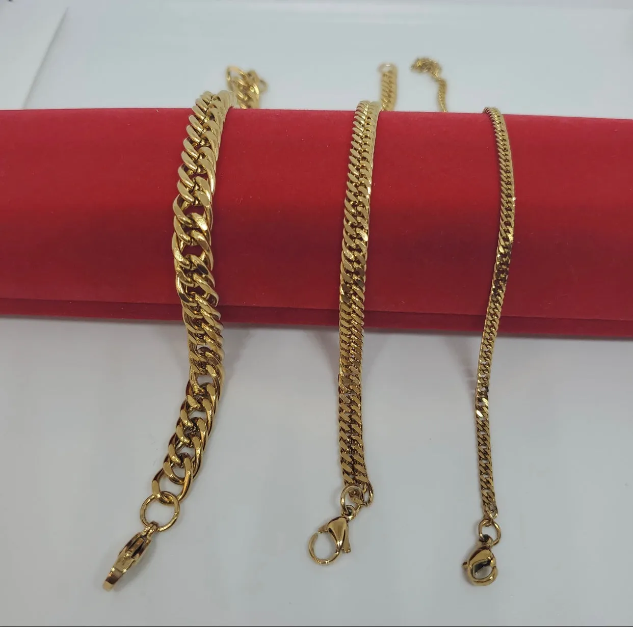 18k gold plated Cuban link smooth cut bracelet