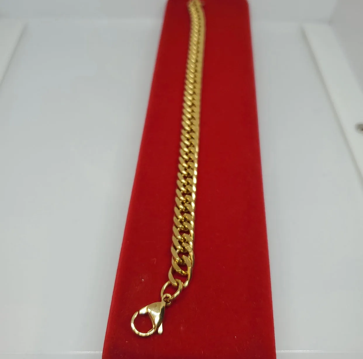 18k gold plated Cuban link smooth cut bracelet