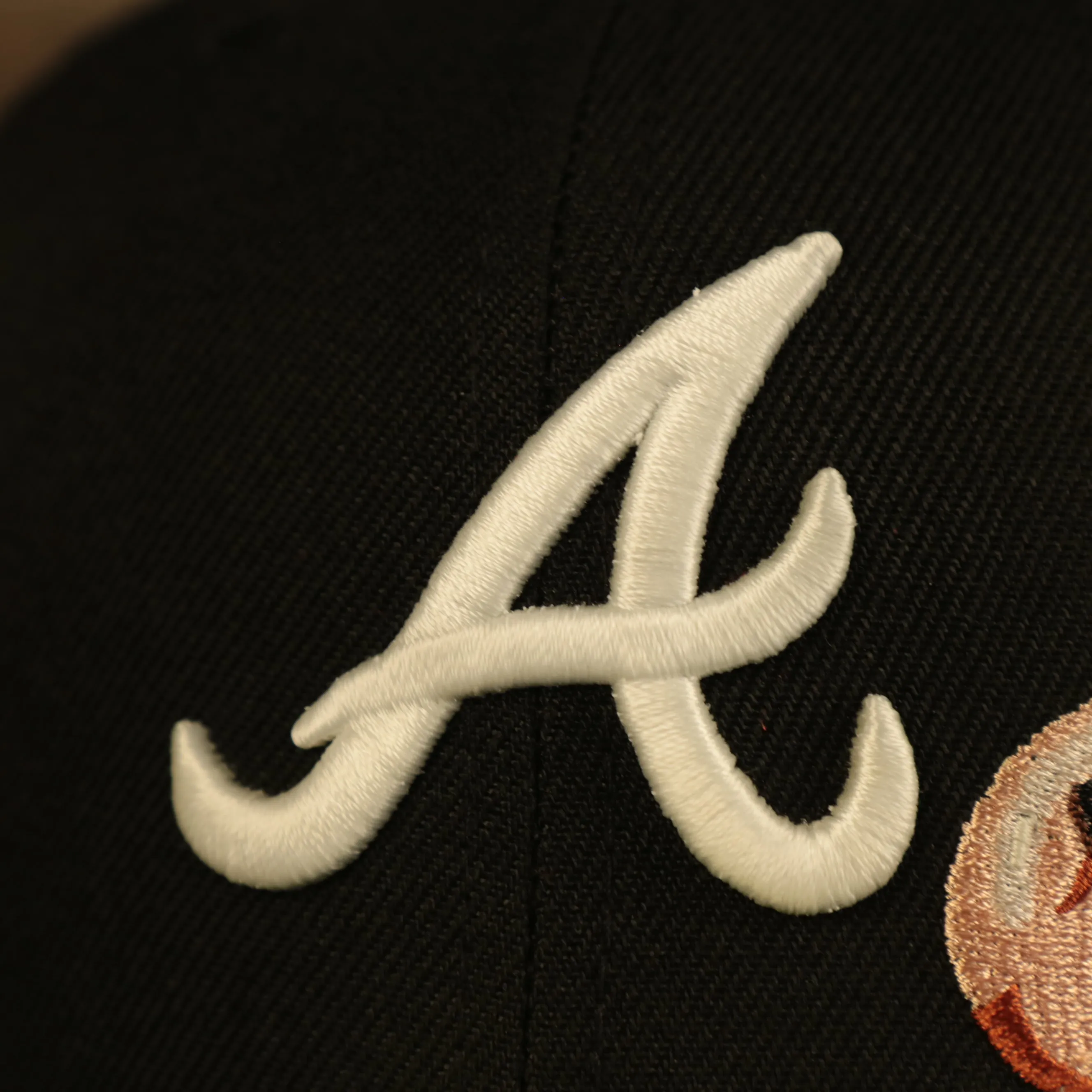 Atlanta Braves Glow In The Dark 1995 World Series Peach Bottom 59Fifty Side Patch Fitted Cap