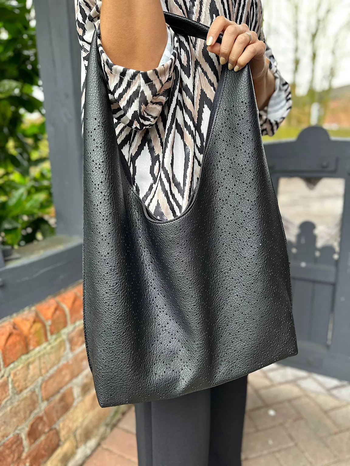 Black Diamond Pattern Slouch Bag Set