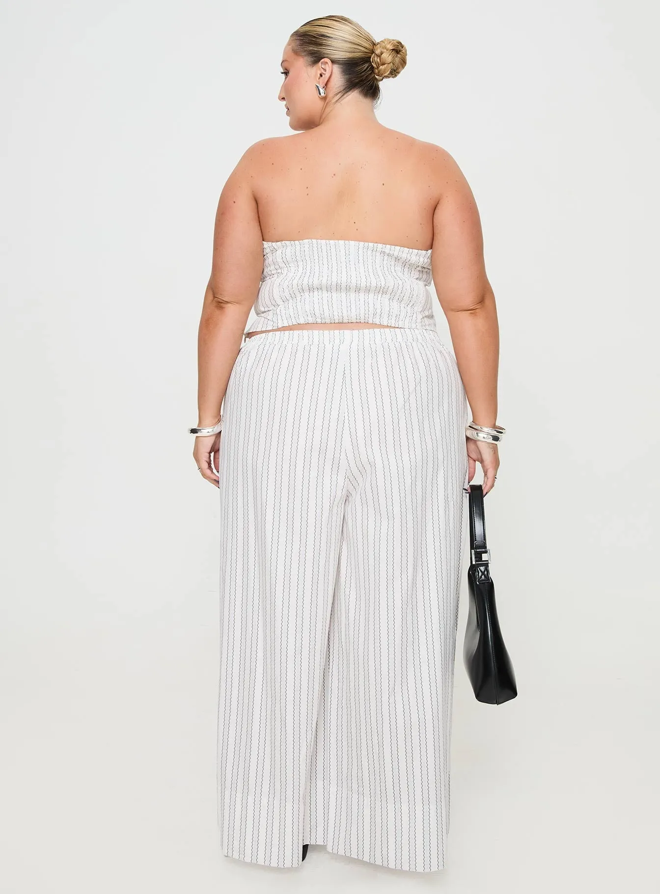 Boarder Pants White Stripe Curve