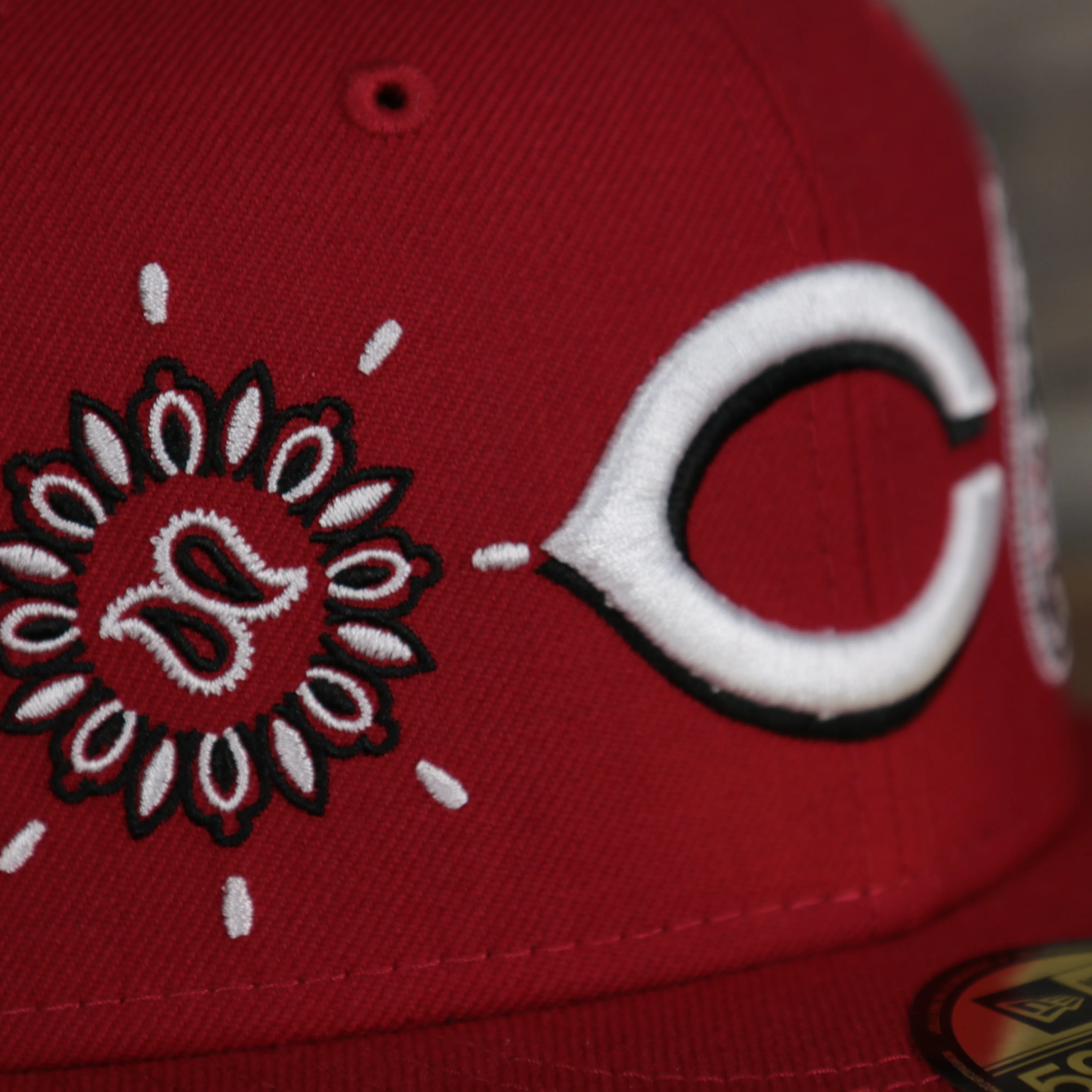 Cincinnati Reds All Over Paisley Bandana Pattern Grey Bottom 5950 Fitted Cap | Red