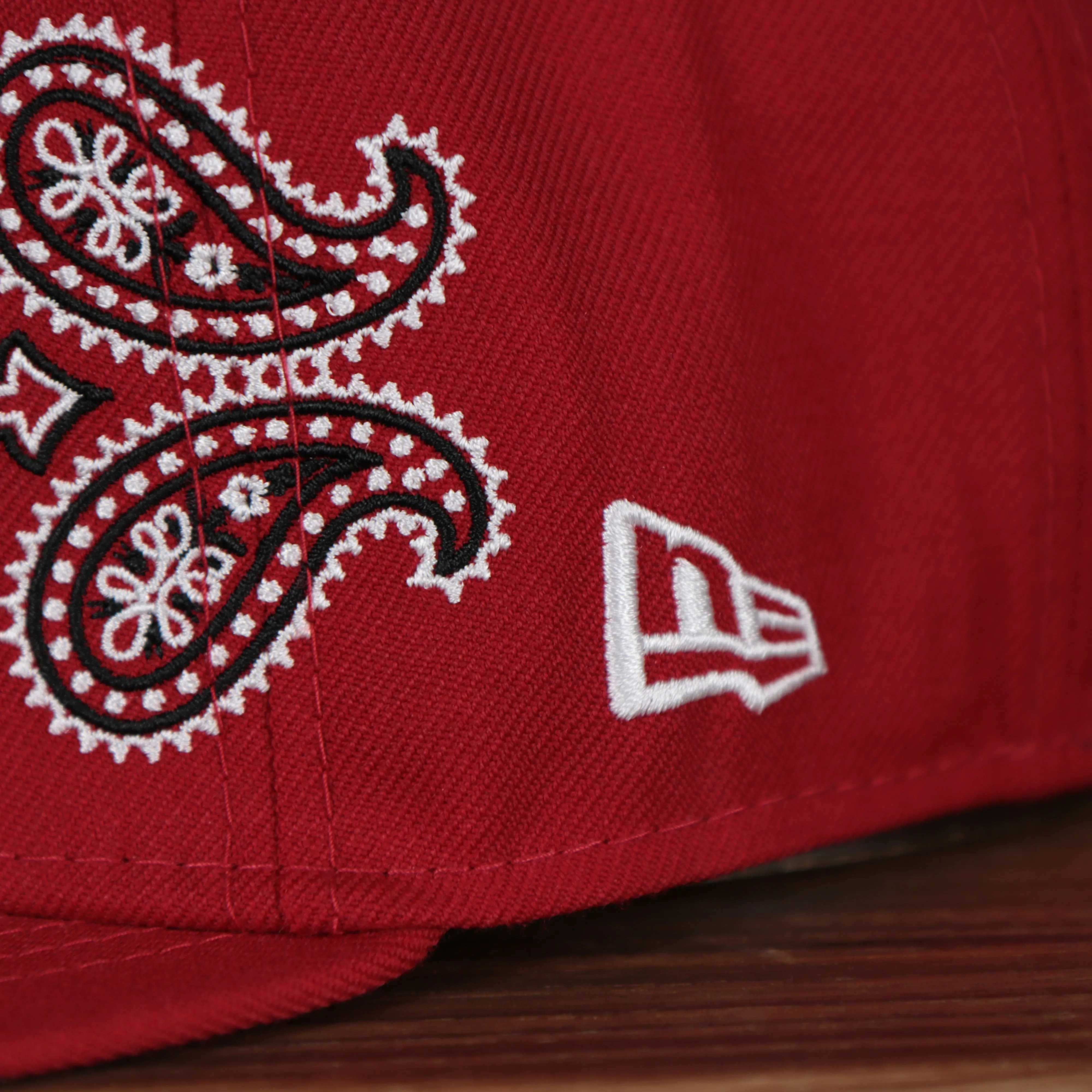 Cincinnati Reds All Over Paisley Bandana Pattern Grey Bottom 5950 Fitted Cap | Red