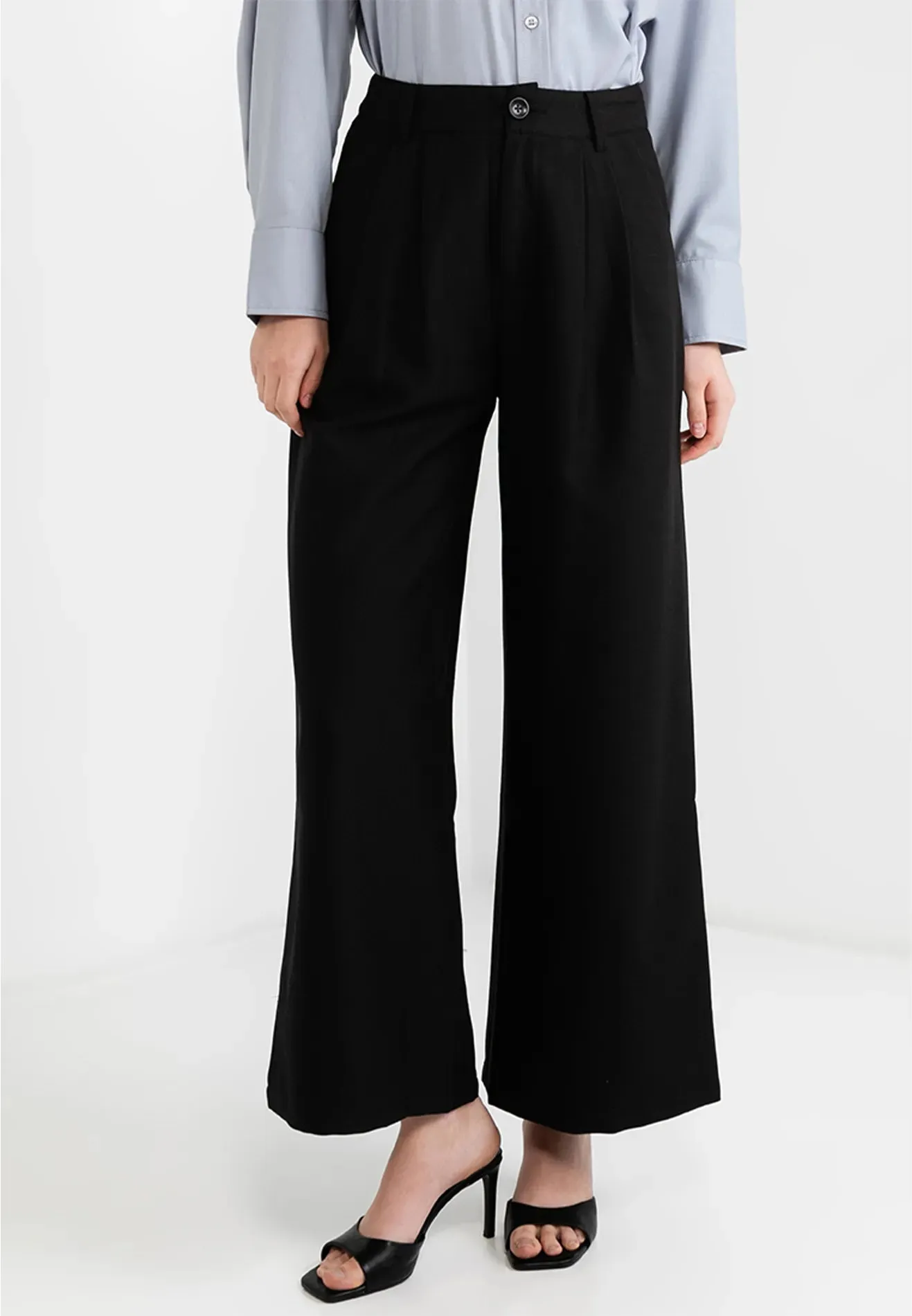 Classic Pleated Wide Leg Pants