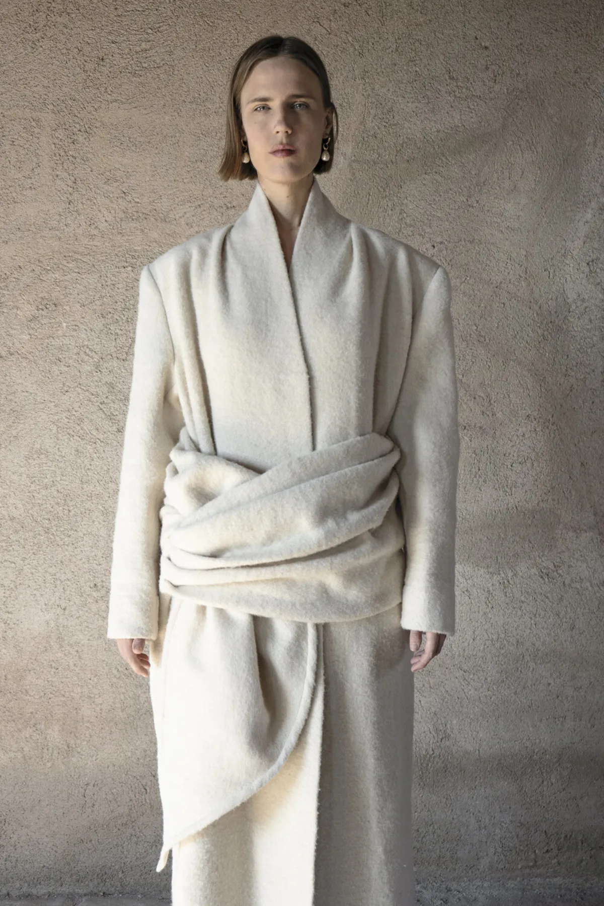 DANUSHKA OVERSIZE HEMP WOOL COAT - CREAM