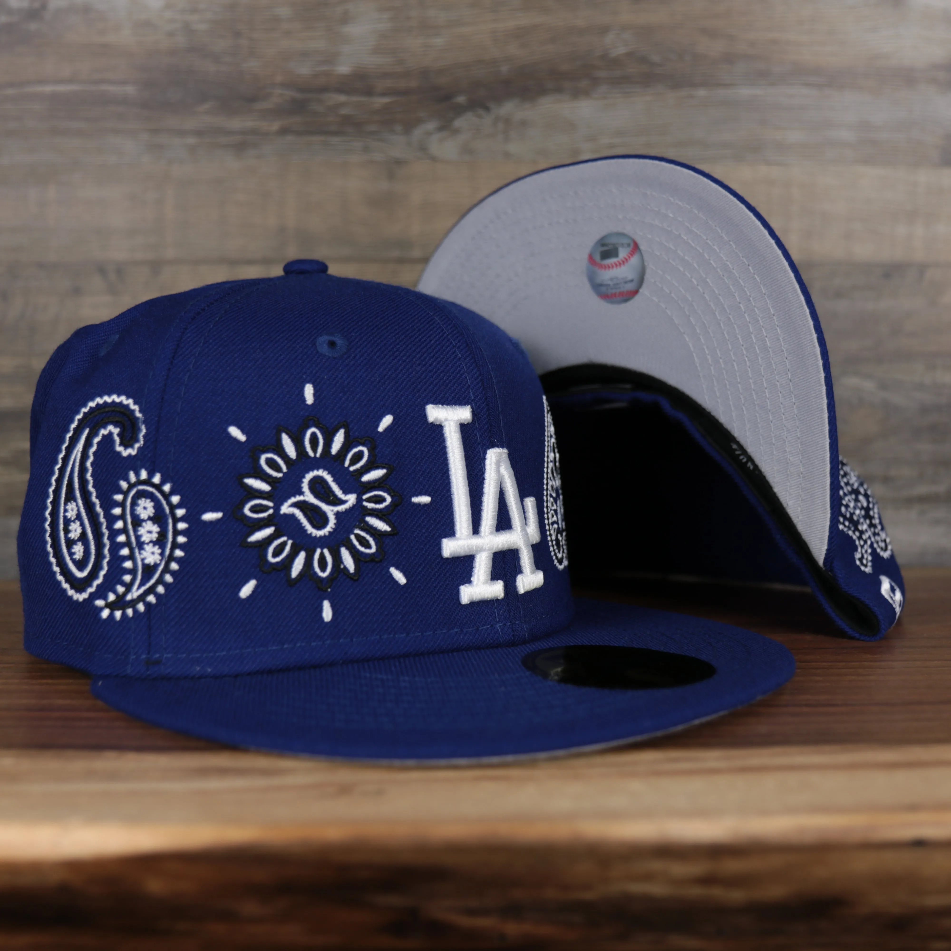 Los Angeles Dodgers All Over Paisley Bandana Pattern Grey Bottom 5950 Fitted Cap | Blue