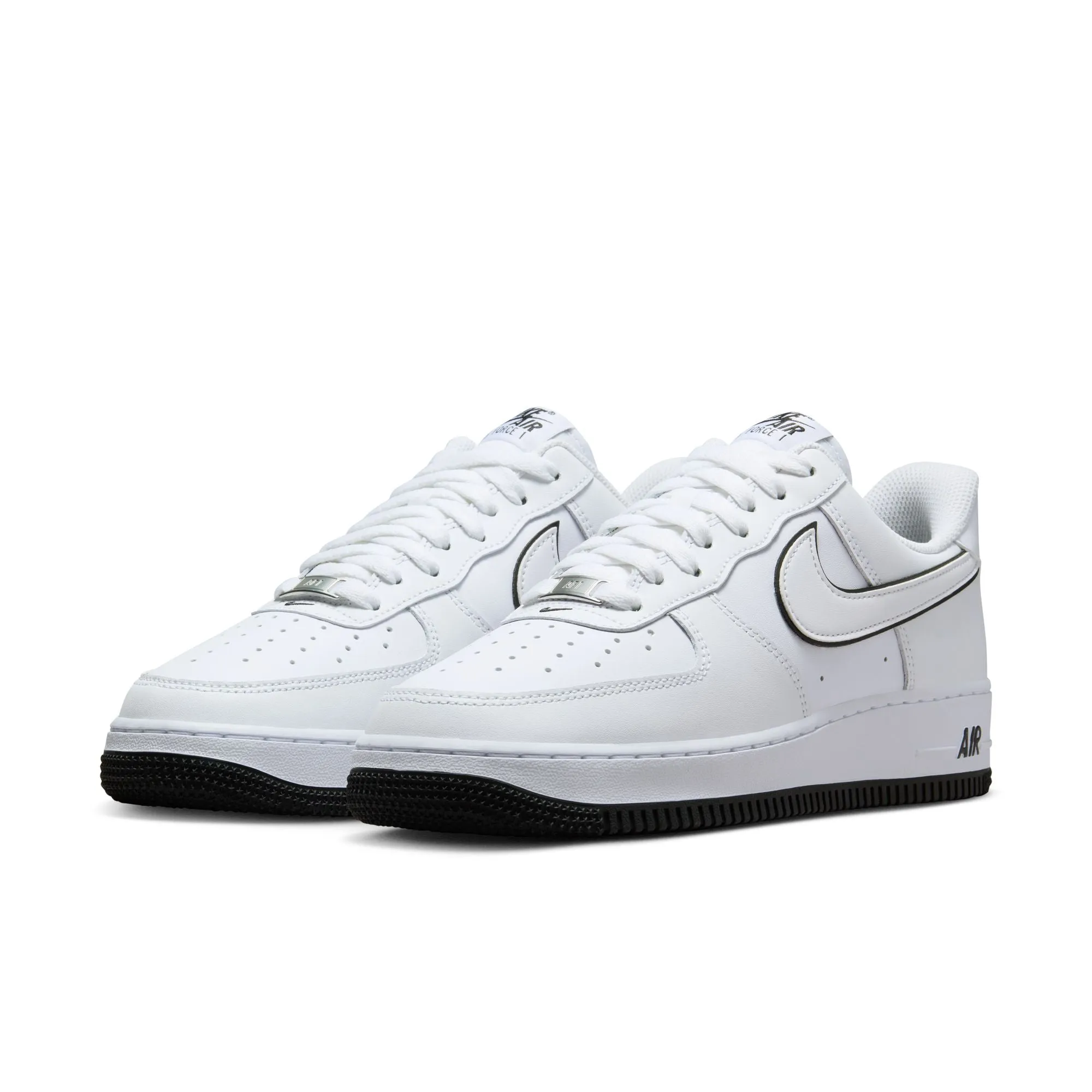 Men's Nike Air Force 1'07 White and black outline colorway