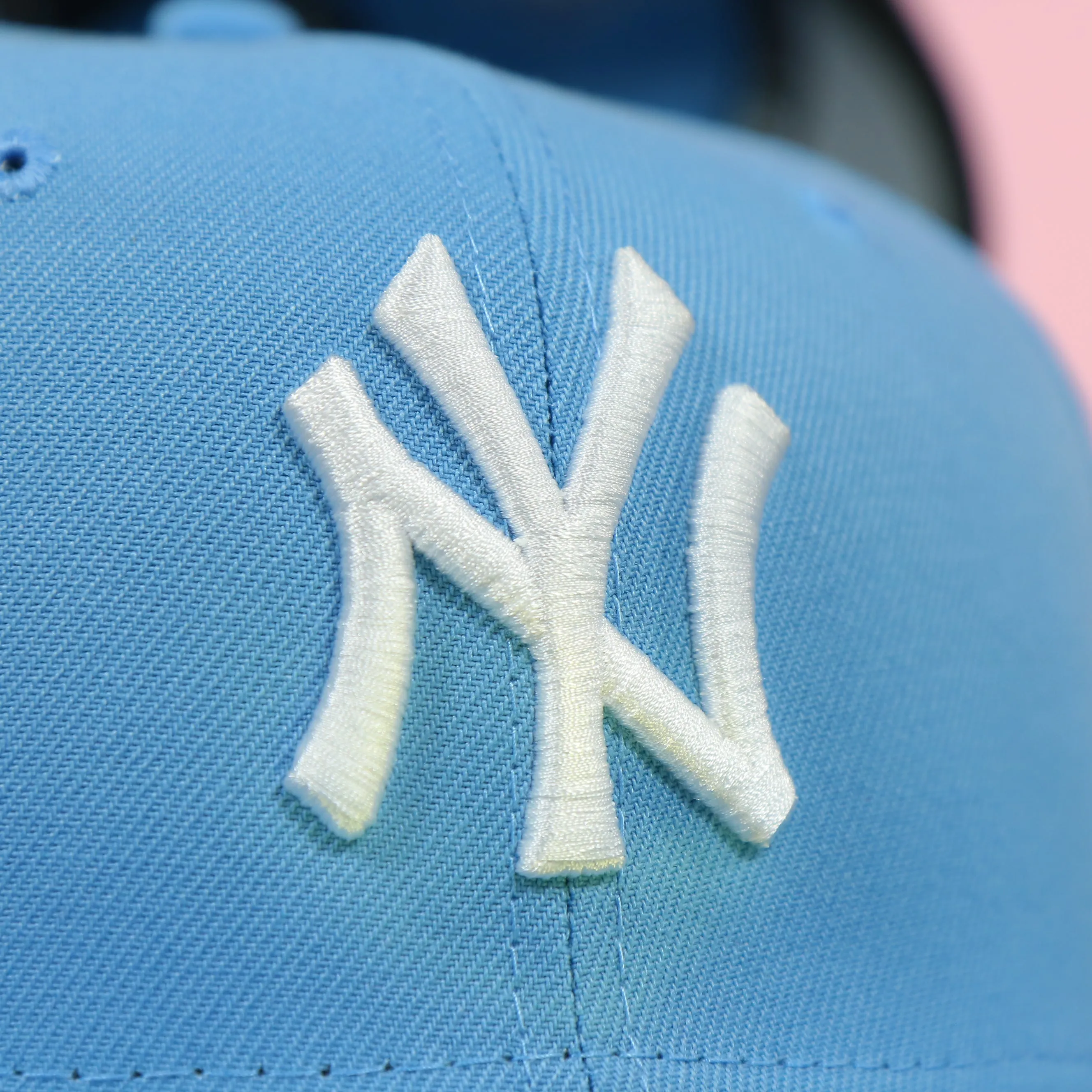 New York Yankees 1996 World Series Patch Pink Bottom 59Fifty Fitted Cap | Light Blue