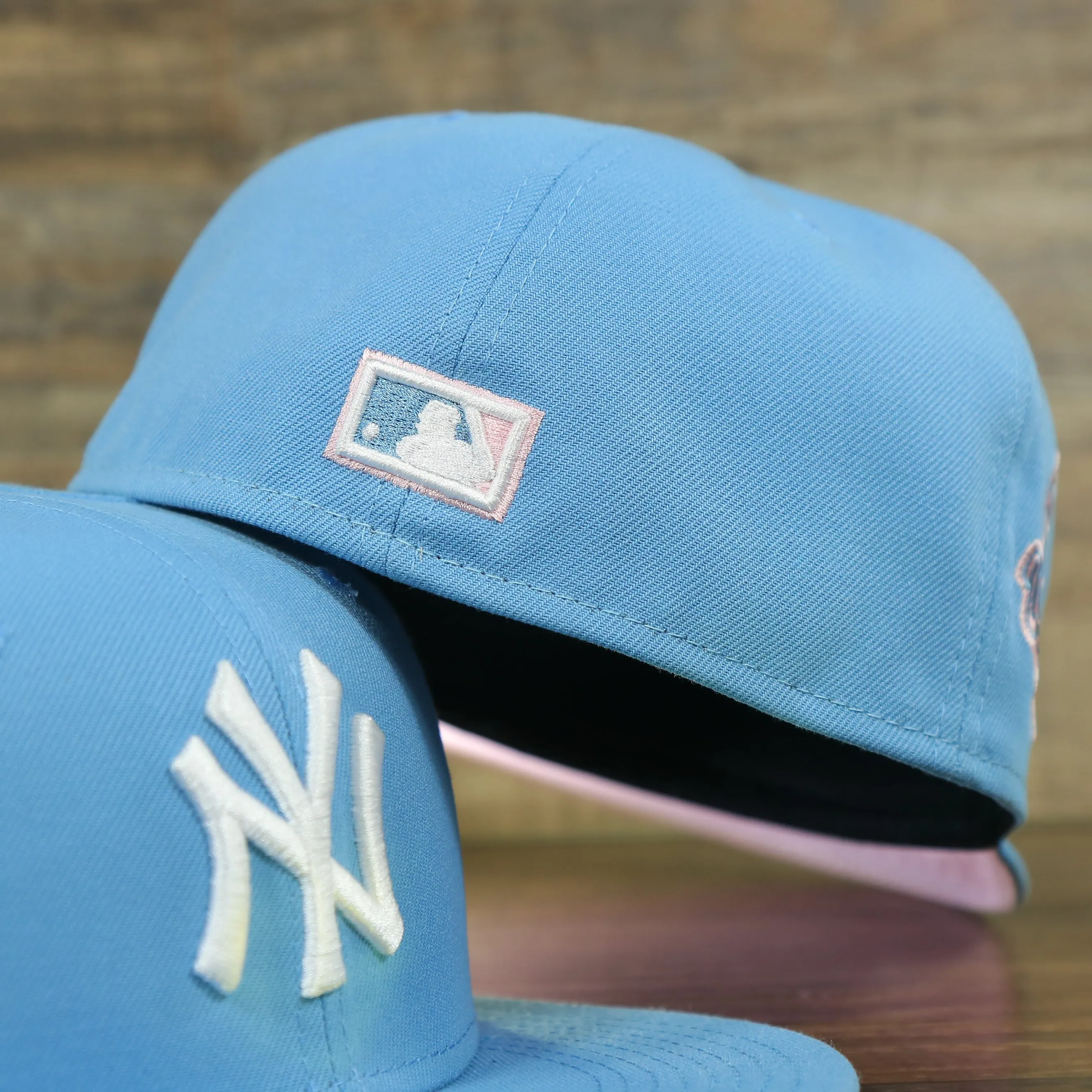 New York Yankees 1996 World Series Patch Pink Bottom 59Fifty Fitted Cap | Light Blue