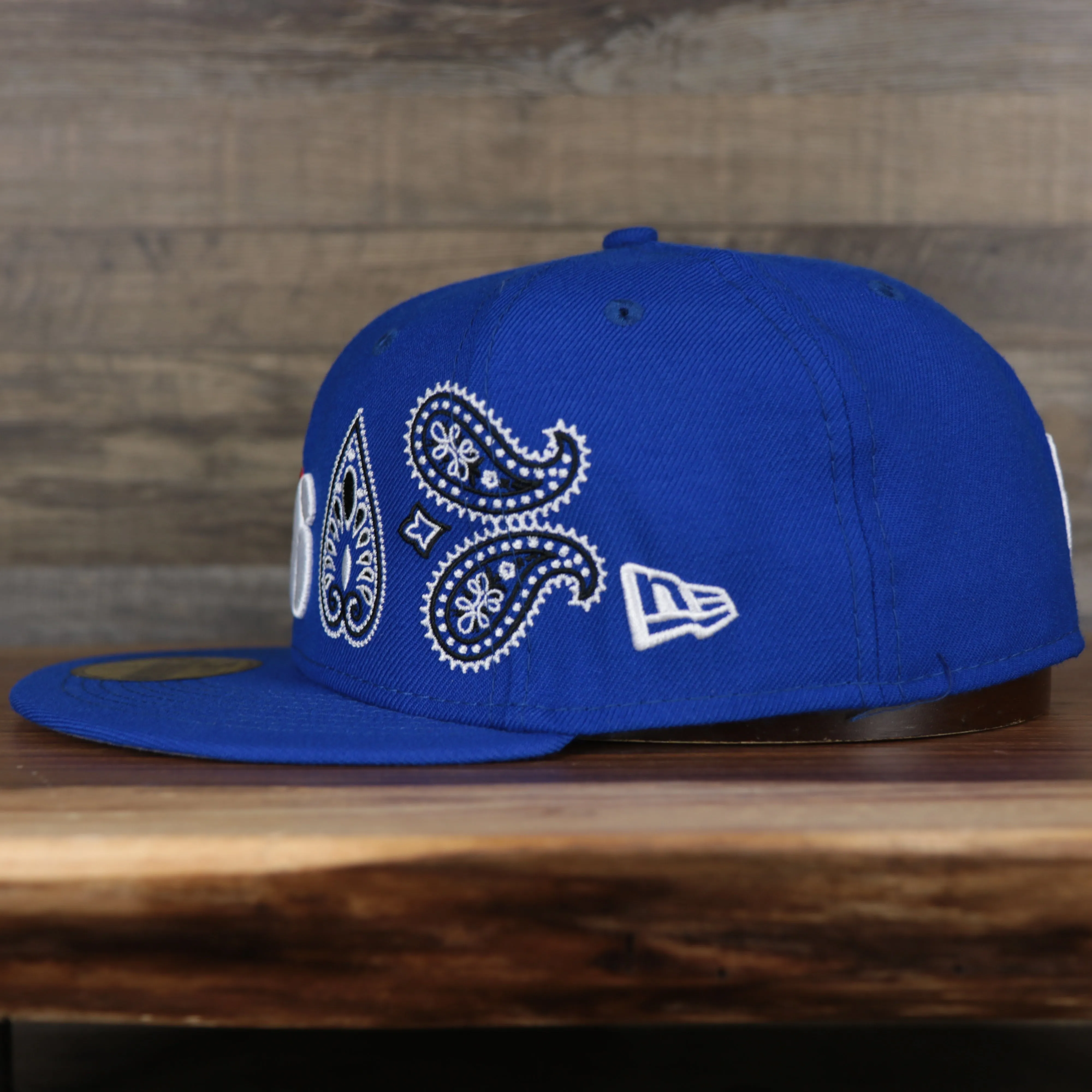 Philadelphia 76ers All Over Paisley Bandana Pattern Grey Bottom 5950 Fitted Cap | Blue