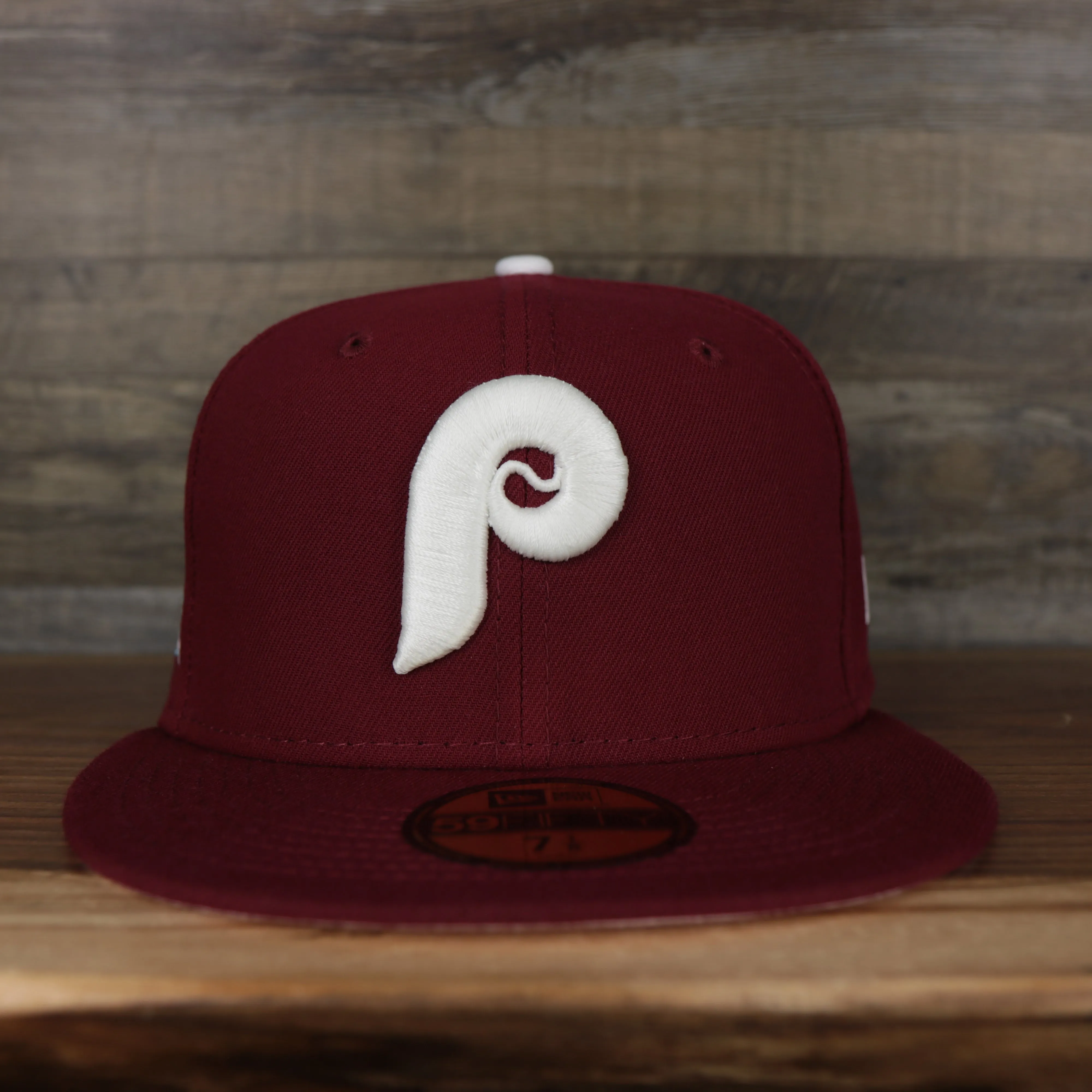 Philadelphia Phillies 1980 World Series Glow In The Dark Pink Brim 59fifty Cap | Maroon