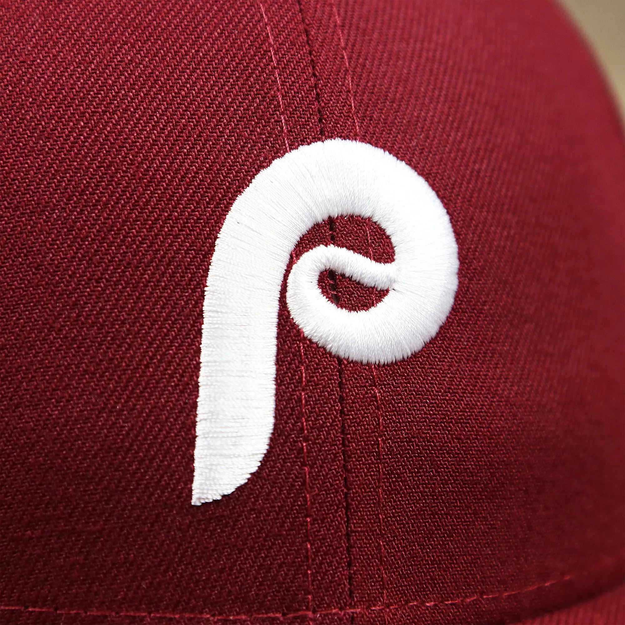 Philadelphia Phillies 2019 Logo Black Bottom | Maroon 59Fifty Fitted Cap