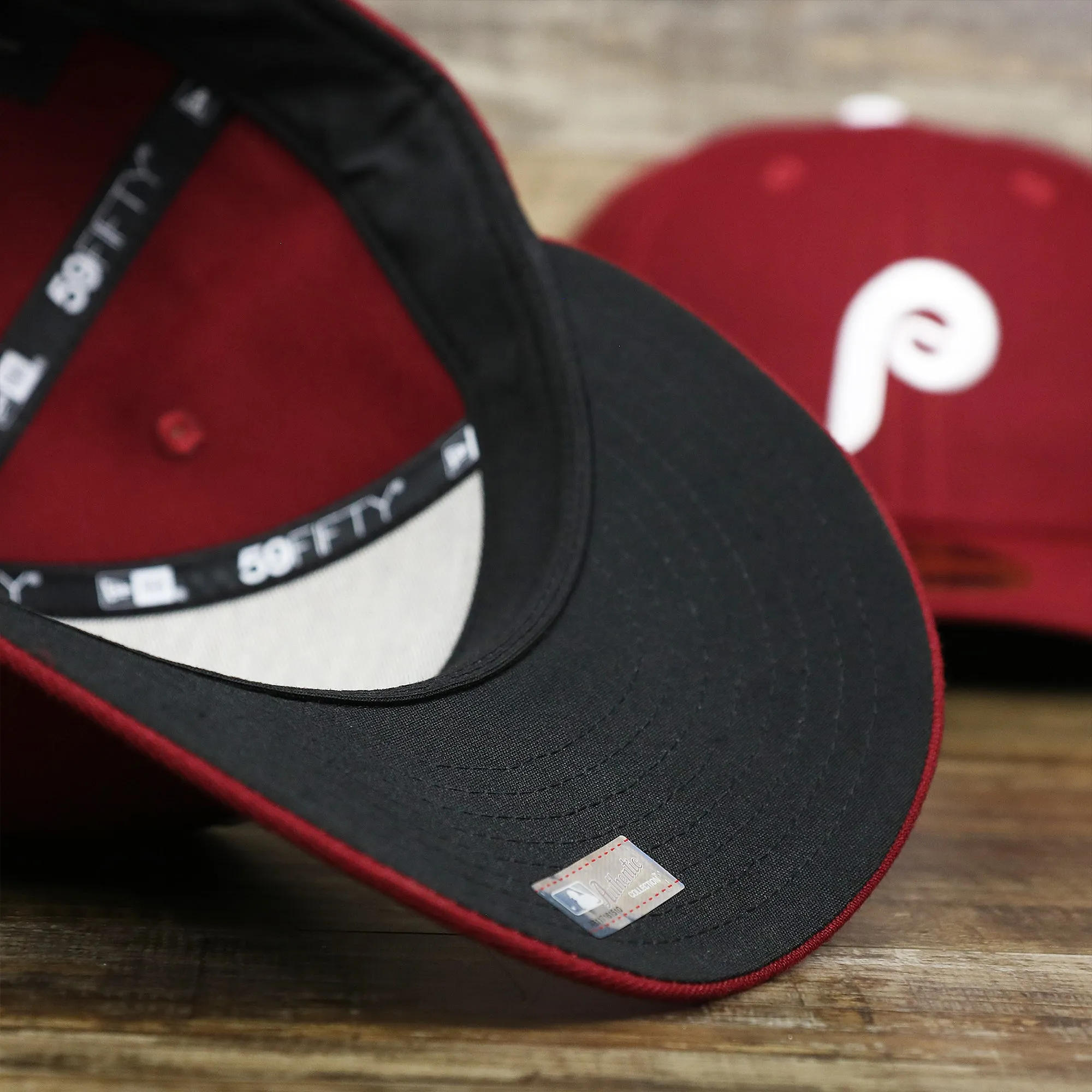 Philadelphia Phillies 2019 Logo Black Bottom | Maroon 59Fifty Fitted Cap