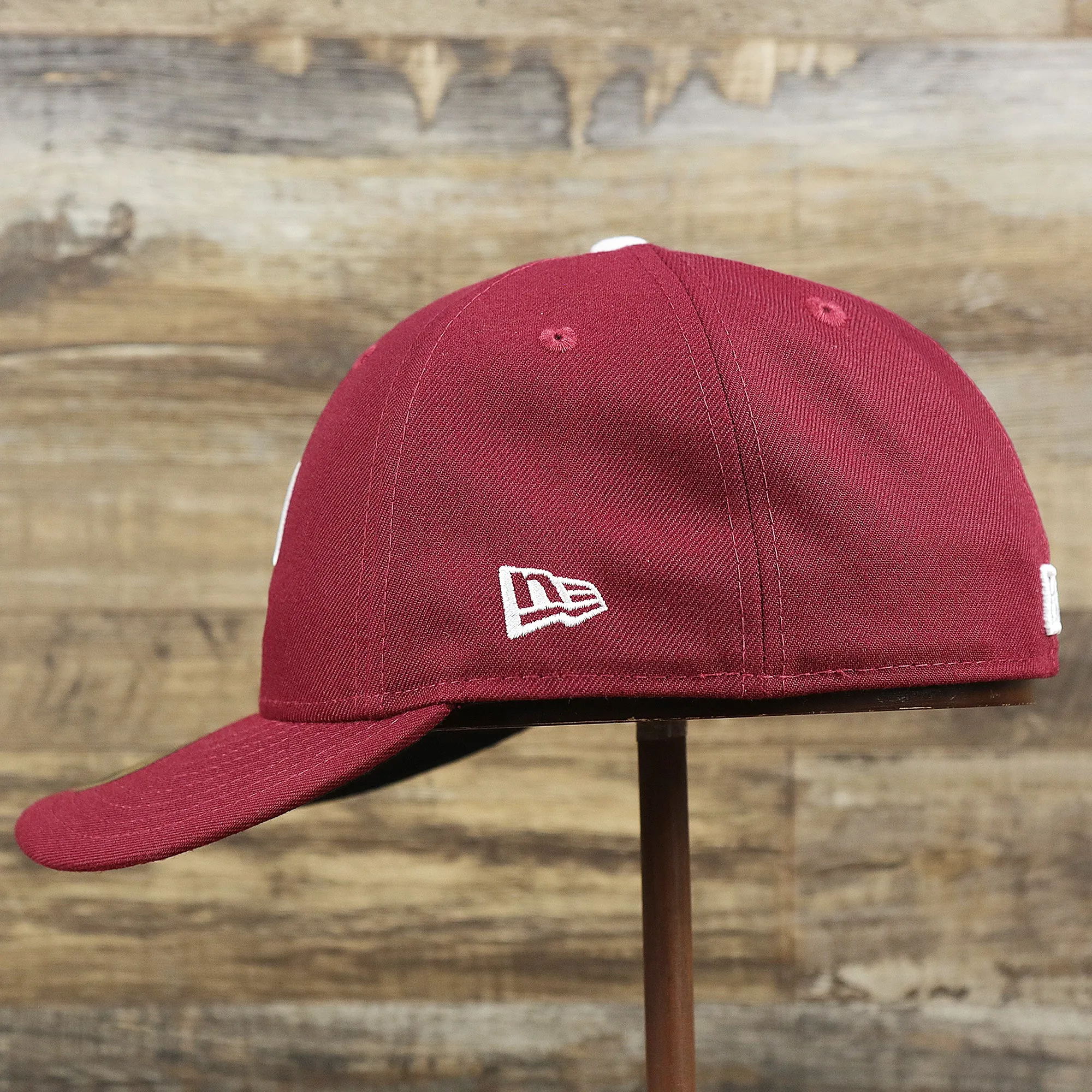 Philadelphia Phillies 2019 Logo Black Bottom | Maroon 59Fifty Fitted Cap