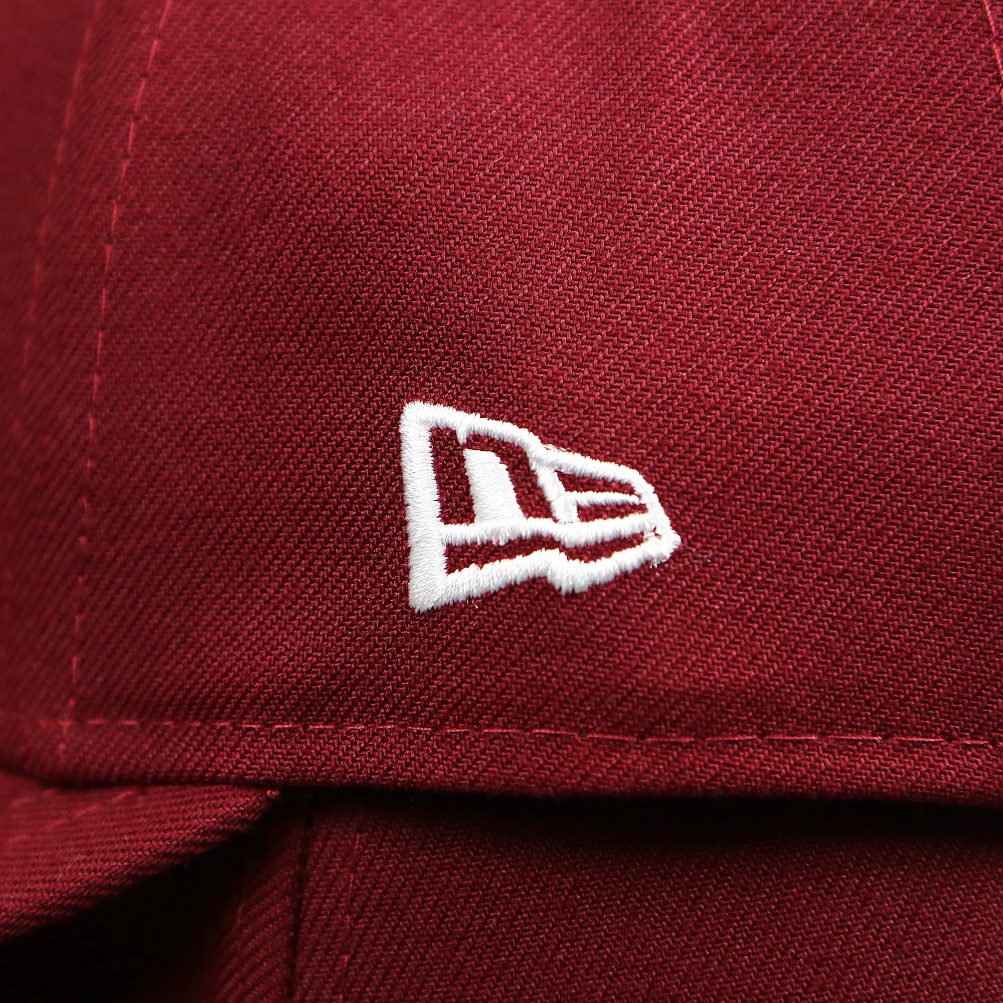 Philadelphia Phillies 2019 Logo Black Bottom | Maroon 59Fifty Fitted Cap